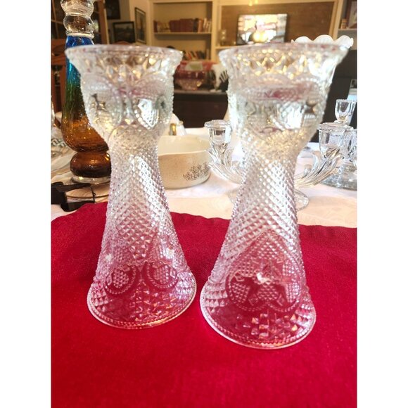 AVON PRESSED GLASS REVERSIBLE CANDLE STICKS 1979 FARMHOUSE - Picture 1 of 3